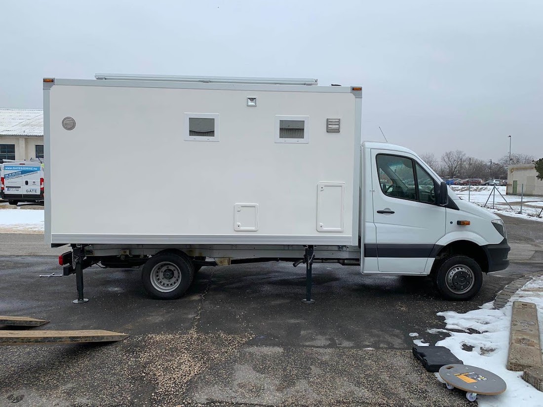 ITS LOGISTICS airfreights a mobile laboratory